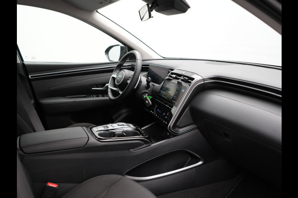 Hyundai Tucson 1.6 T-GDI Comfort 4WD Plug In Hybrid 266pk Dealer O.H PHEV | Camera | Cruise Control | Apple Carplay | Virtual | DAB | Lane Assist | Navigatie |