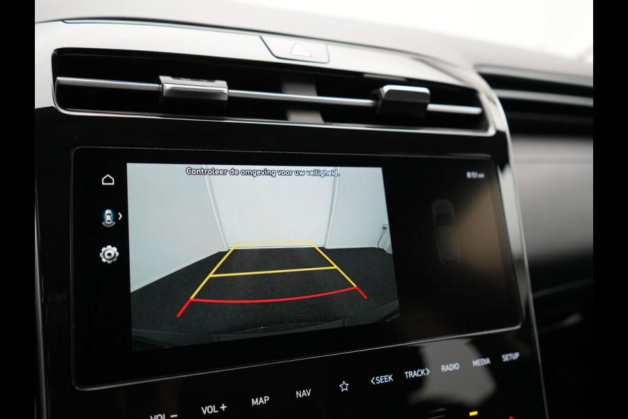 Hyundai Tucson 1.6 T-GDI Comfort 4WD Plug In Hybrid 266pk Dealer O.H PHEV | Camera | Cruise Control | Apple Carplay | Virtual | DAB | Lane Assist | Navigatie |