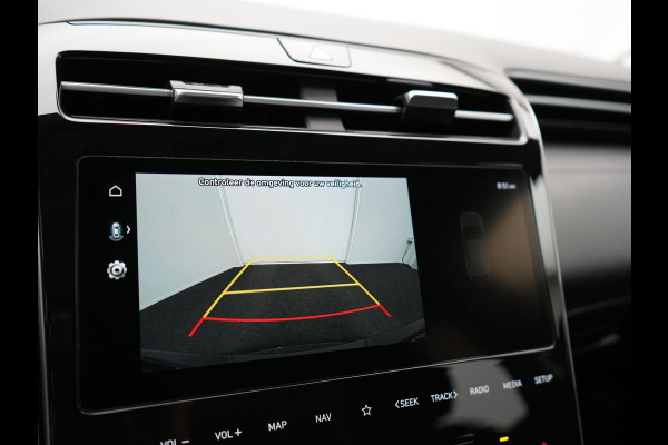 Hyundai Tucson 1.6 T-GDI Comfort 4WD Plug In Hybrid 266pk Dealer O.H PHEV | Camera | Cruise Control | Apple Carplay | Virtual | DAB | Lane Assist | Navigatie |