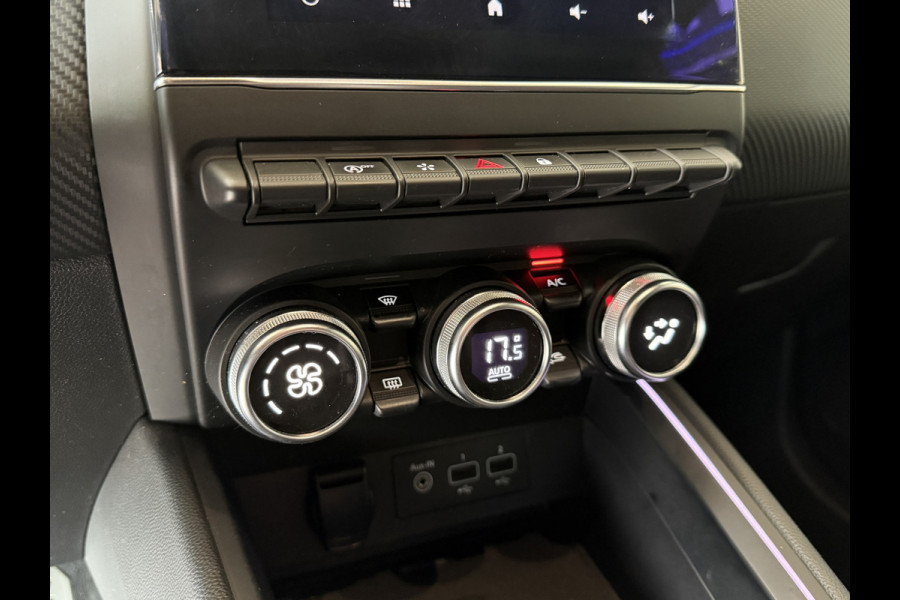Renault Clio 1.0 TCe 100 R.S. Line | Groot Navi | 17" | Carplay | Camera | Led | PDC V+A | Keurig nette goed onderhouden Renault Clio!