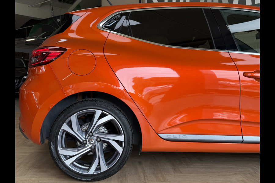 Renault Clio 1.0 TCe 100 R.S. Line | Groot Navi | 17" | Carplay | Camera | Led | PDC V+A | Keurig nette goed onderhouden Renault Clio!
