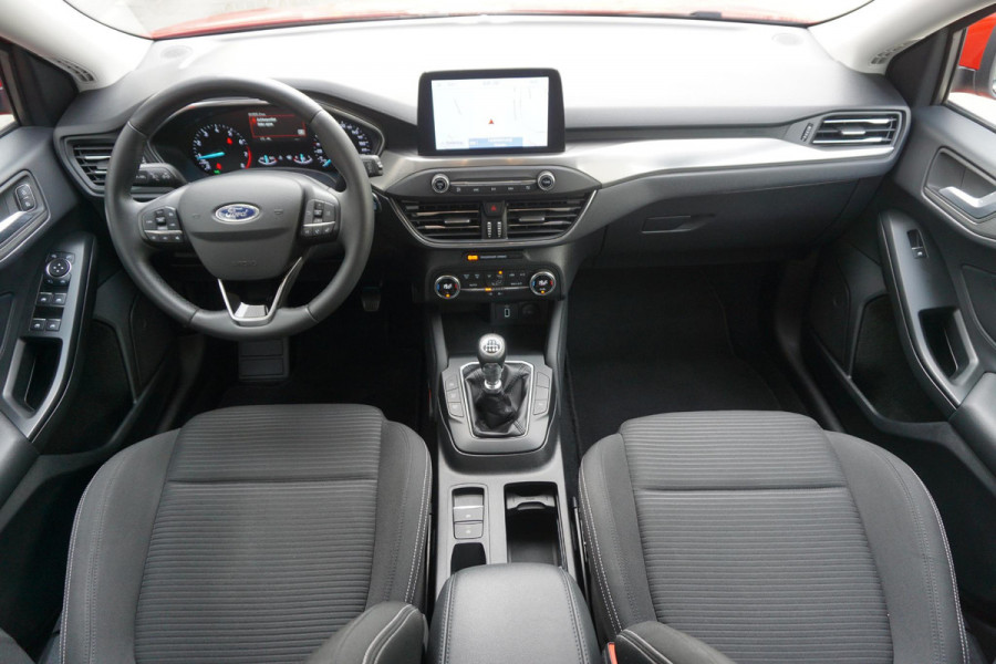 Ford FOCUS Wagon 1.0 EcoB.125PK Titanium Bus. DesignPack/17Inch. LED Koplampen.