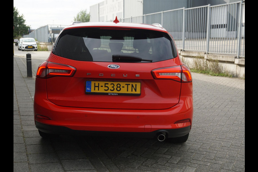 Ford FOCUS Wagon 1.0 EcoB.125PK Titanium Bus. DesignPack/17Inch. LED Koplampen.