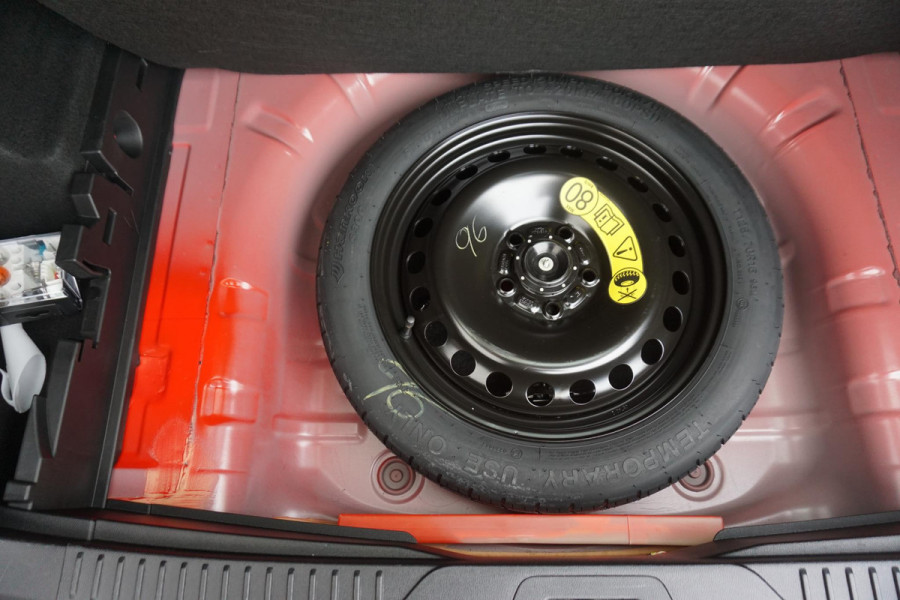 Ford FOCUS Wagon 1.0 EcoB.125PK Titanium Bus. DesignPack/17Inch. LED Koplampen.