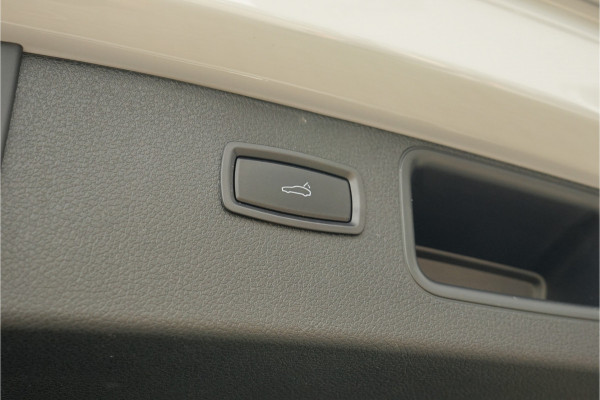 Porsche Macan 2.0 Sport Design & Chrono Pano Luchtvering Bose Sportuitlaat