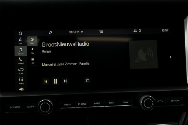 Porsche Macan 2.0 Sport Design & Chrono Pano Luchtvering Bose Sportuitlaat