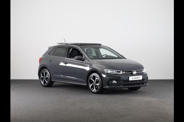 Volkswagen Polo 1.0 TSI Highline 95 pk Automaat (DSG) | Navigatie | Panoramadak | Parkeersensoren | Achteruitrijcamera | Adaptieve cruise control | Digitaal instrumentenpaneel | R-Line |