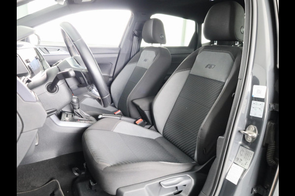 Volkswagen Polo 1.0 TSI Highline 95 pk Automaat (DSG) | Navigatie | Panoramadak | Parkeersensoren | Achteruitrijcamera | Adaptieve cruise control | Digitaal instrumentenpaneel | R-Line |