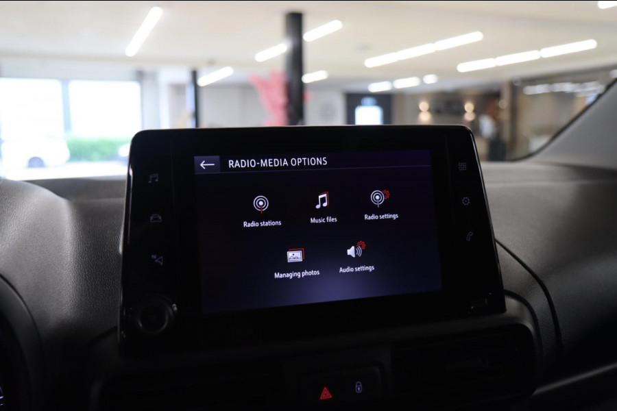 Opel Combo 1.5D L1H1 Edition Navi / Parkeersensoren / carplay / airco / Cruise Control