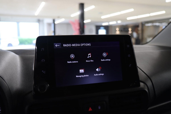 Opel Combo 1.5D L1H1 Edition Navi / Parkeersensoren / carplay / airco / Cruise Control