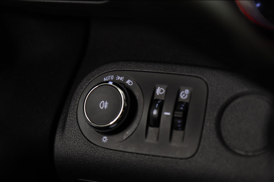 Opel Combo 1.5D L1H1 Edition Navi / Parkeersensoren / carplay / airco / Cruise Control