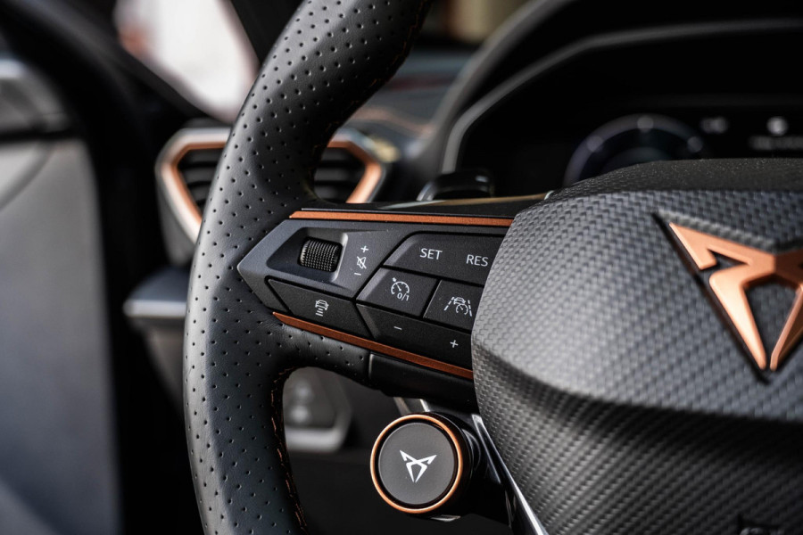 CUPRA Formentor 1.4 e-Hybrid VZ Performance | Camera | Keyles