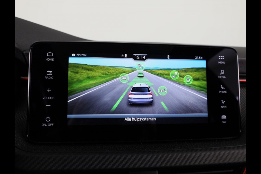 Škoda Kamiq 1.0 TSI Monte Carlo 115 pk Automaat (DSG) | Verlengde garantie | Navigatie | Panoramadak | Parkeersensoren | Achteruitrijcamera | Adaptieve cruise control |