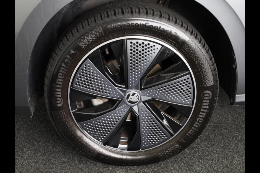 Škoda Kamiq 1.0 TSI Monte Carlo 115 pk Automaat (DSG) | Verlengde garantie | Navigatie | Panoramadak | Parkeersensoren | Achteruitrijcamera | Adaptieve cruise control |
