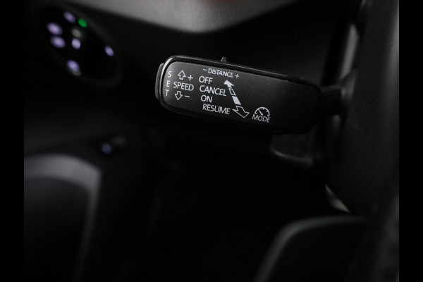 Škoda Kamiq 1.0 TSI Monte Carlo 115 pk Automaat (DSG) | Verlengde garantie | Navigatie | Panoramadak | Parkeersensoren | Achteruitrijcamera | Adaptieve cruise control |