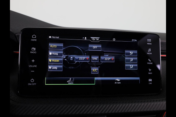 Škoda Kamiq 1.0 TSI Monte Carlo 115 pk Automaat (DSG) | Verlengde garantie | Navigatie | Panoramadak | Parkeersensoren | Achteruitrijcamera | Adaptieve cruise control |