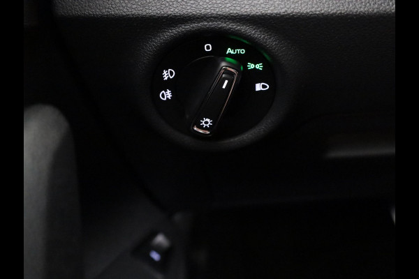 Škoda Kamiq 1.0 TSI Monte Carlo 115 pk Automaat (DSG) | Verlengde garantie | Navigatie | Panoramadak | Parkeersensoren | Achteruitrijcamera | Adaptieve cruise control |
