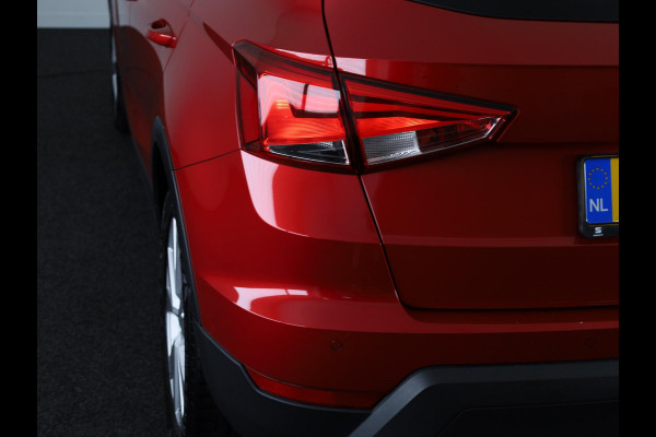 Seat Arona 1.0 TSI Style Business Intense 110 pk | Navigatie | Parkeersensoren (Park assist) | Achteruitrijcamera | Adaptieve cruise control | Apple Carplay/Android Auto |