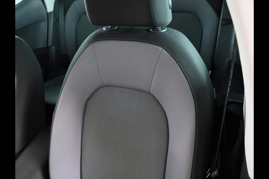 Seat Arona 1.0 TSI Style Business Intense 110 pk | Navigatie | Parkeersensoren (Park assist) | Achteruitrijcamera | Adaptieve cruise control | Apple Carplay/Android Auto |