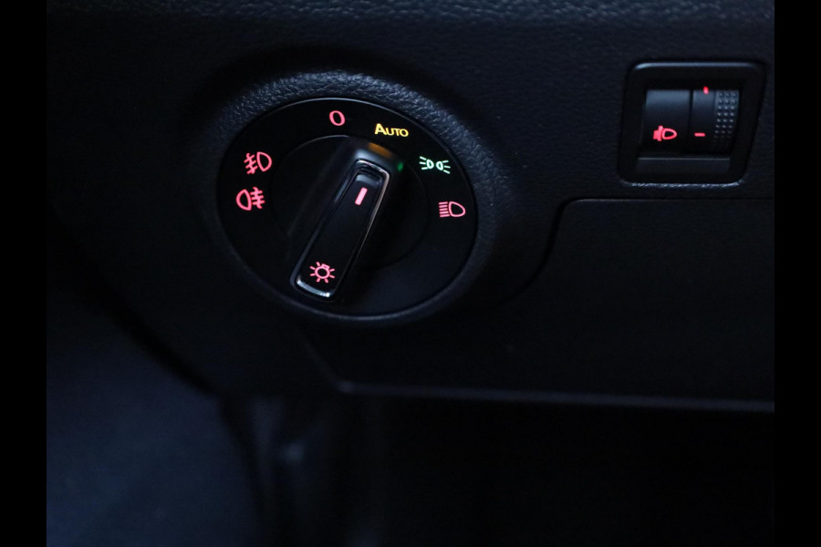 Seat Arona 1.0 TSI Style Business Intense 110 pk | Navigatie | Parkeersensoren (Park assist) | Achteruitrijcamera | Adaptieve cruise control | Apple Carplay/Android Auto |