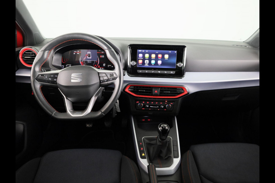 Seat Arona 1.0 TSI FR 95 pk | Verlengde garantie | Navigatie via App | Parkeersensoren achter | Cruise control | Apple Carplay/Android Auto | LED koplampen |