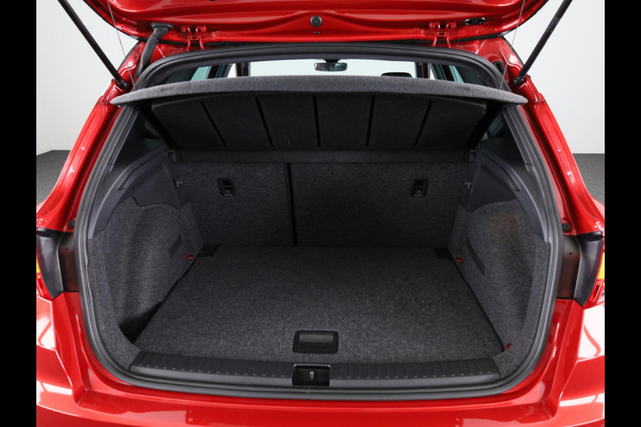 Seat Arona 1.0 TSI FR 95 pk | Verlengde garantie | Navigatie via App | Parkeersensoren achter | Cruise control | Apple Carplay/Android Auto | LED koplampen |