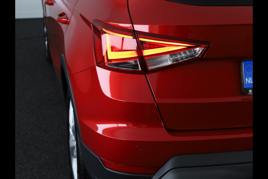 Seat Arona 1.0 TSI FR 95 pk | Verlengde garantie | Navigatie via App | Parkeersensoren achter | Cruise control | Apple Carplay/Android Auto | LED koplampen |