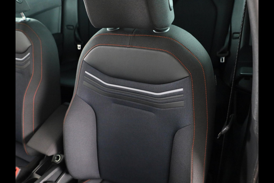 Seat Arona 1.0 TSI FR 95 pk | Verlengde garantie | Navigatie via App | Parkeersensoren achter | Cruise control | Apple Carplay/Android Auto | LED koplampen |