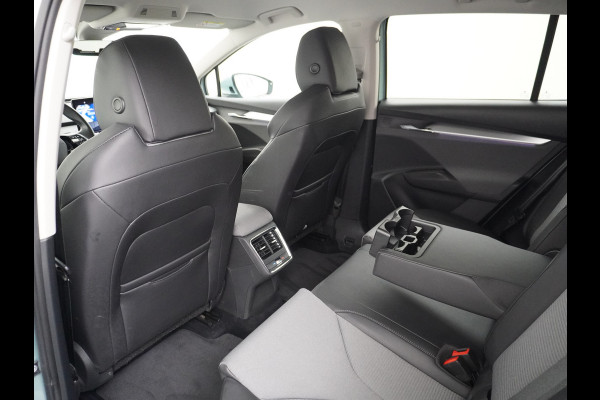 Škoda ENYAQ iV 60 180PK Memory Warmetpomp Stoel+Stuurverwarming Apple Carplay/Androd Auto Navi Ecc Adap.Cruise Control 360°Camera Pdc Lmv 20" L File assistent Dab Elek.Achterklep Keyless advanced Bluetooth Rijstrooksensor Connected services 1.000KG trekgewicht 1e Eigenaar Origineel Nederlandse Auto Nieuwprijs €47.965!