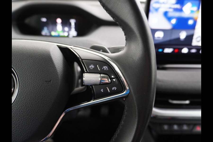 Škoda ENYAQ iV 60 180PK Memory Warmetpomp Stoel+Stuurverwarming Apple Carplay/Androd Auto Navi Ecc Adap.Cruise Control 360°Camera Pdc Lmv 20" L File assistent Dab Elek.Achterklep Keyless advanced Bluetooth Rijstrooksensor Connected services 1.000KG trekgewicht 1e Eigenaar Origineel Nederlandse Auto Nieuwprijs €47.965!