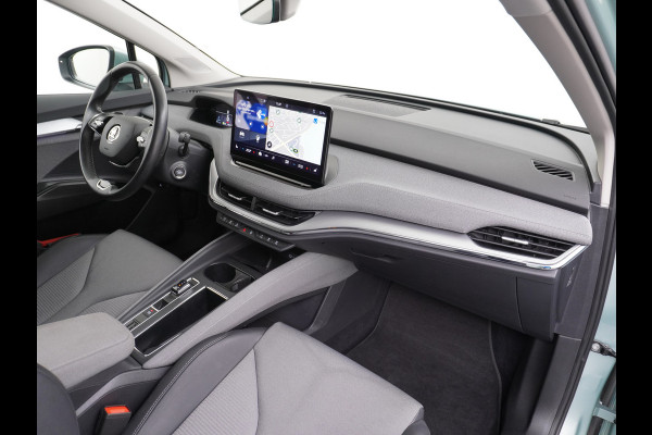 Škoda ENYAQ iV 60 180PK Memory Warmetpomp Stoel+Stuurverwarming Apple Carplay/Androd Auto Navi Ecc Adap.Cruise Control 360°Camera Pdc Lmv 20" L File assistent Dab Elek.Achterklep Keyless advanced Bluetooth Rijstrooksensor Connected services 1.000KG trekgewicht 1e Eigenaar Origineel Nederlandse Auto Nieuwprijs €47.965!