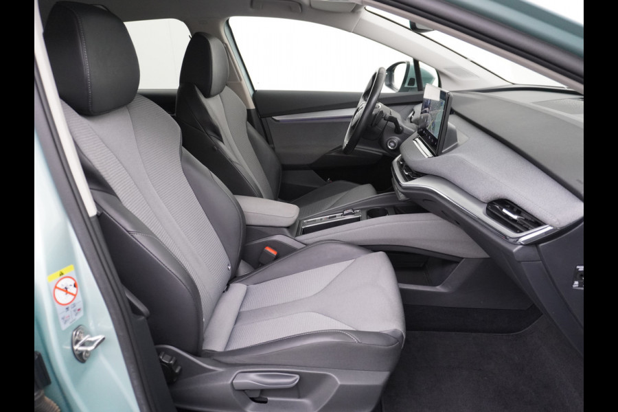 Škoda ENYAQ iV 60 180PK Memory Warmetpomp Stoel+Stuurverwarming Apple Carplay/Androd Auto Navi Ecc Adap.Cruise Control 360°Camera Pdc Lmv 20" L File assistent Dab Elek.Achterklep Keyless advanced Bluetooth Rijstrooksensor Connected services 1.000KG trekgewicht 1e Eigenaar Origineel Nederlandse Auto Nieuwprijs €47.965!