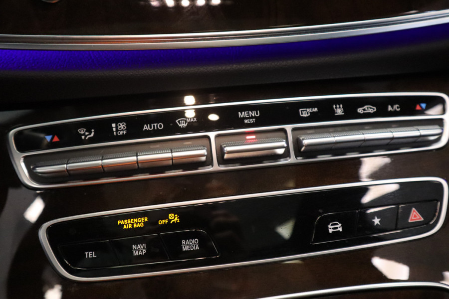 Mercedes-Benz E-Klasse 300 e AMG Line PDC ACC Schuifkanteldak 360 Camera 19''lm