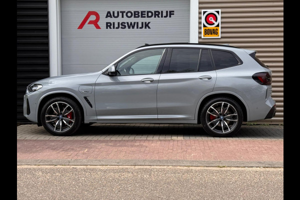 BMW X3 XDrive30e High Executive Pano/HuD/Sfeer/Dodehoek