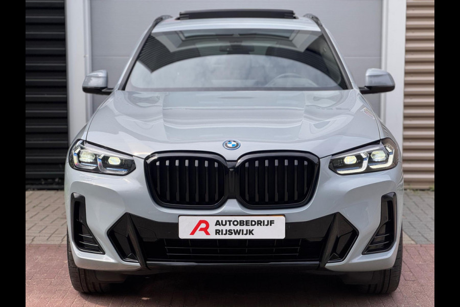 BMW X3 XDrive30e High Executive Pano/HuD/Sfeer/Dodehoek