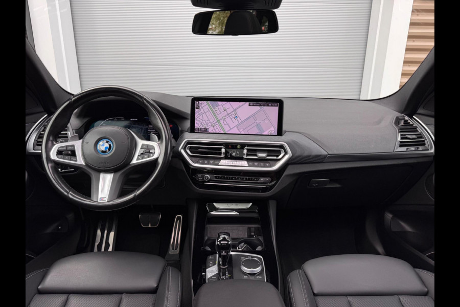 BMW X3 XDrive30e High Executive Pano/HuD/Sfeer/Dodehoek