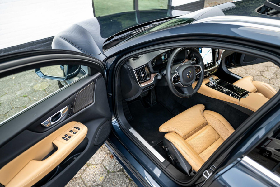 Volvo V60 2.0 T8 Recharge AWD Inscription 455pk LONG RANGE