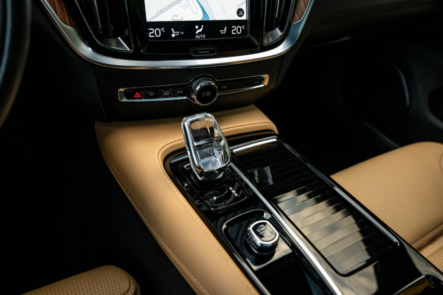 Volvo V60 2.0 T8 Recharge AWD Inscription 455pk LONG RANGE