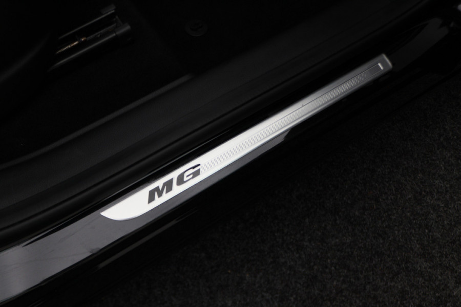 MG EHS 1.5 TGDI Luxury Leer, Panoramadak, 360° Camera, Apple CarPlay, ACC, Keyless, 18''