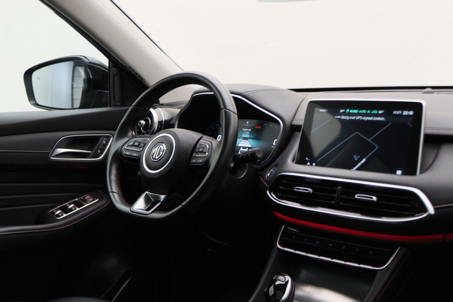 MG EHS 1.5 TGDI Luxury Leer, Panoramadak, 360° Camera, Apple CarPlay, ACC, Keyless, 18''
