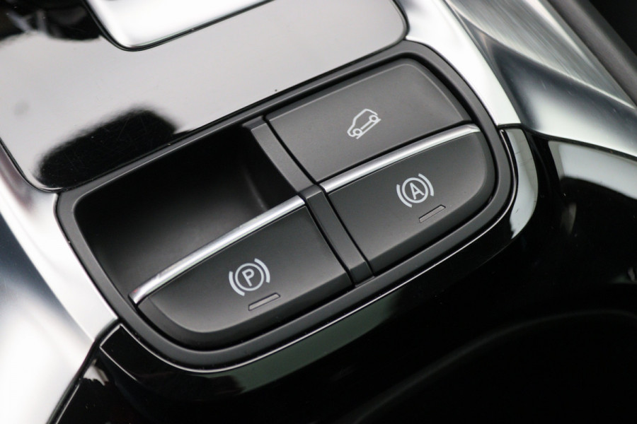 MG EHS 1.5 TGDI Luxury Leer, Panoramadak, 360° Camera, Apple CarPlay, ACC, Keyless, 18''