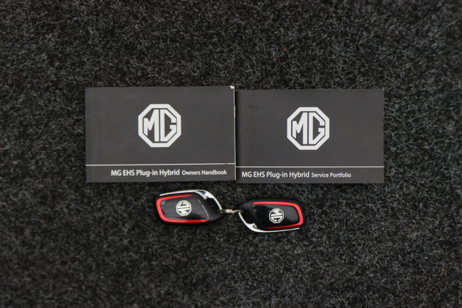 MG EHS 1.5 TGDI Luxury Leer, Panoramadak, 360° Camera, Apple CarPlay, ACC, Keyless, 18''