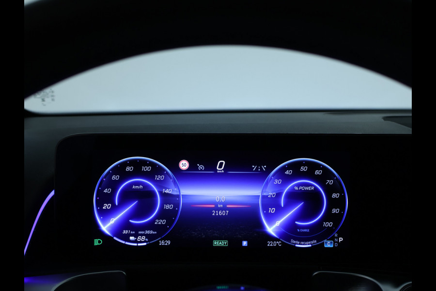 Mercedes-Benz EQB 250 Business Line 67 kWh | Lichtmetalen velgen | Navigatie | MBUX wide screen | Parking support met camera achter | Inclusief 24 maanden MB Certified garantie voor Europa.