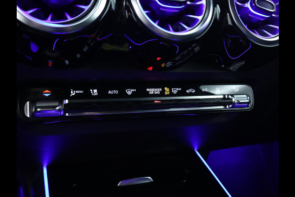 Mercedes-Benz EQB 250 Business Line 67 kWh | Lichtmetalen velgen | Navigatie | MBUX wide screen | Parking support met camera achter | Inclusief 24 maanden MB Certified garantie voor Europa.