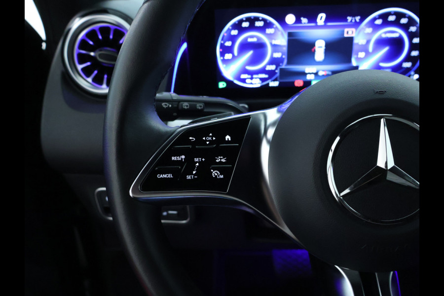 Mercedes-Benz EQB 250 Business Line 67 kWh | Lichtmetalen velgen | Navigatie | MBUX wide screen | Parking support met camera achter | Inclusief 24 maanden MB Certified garantie voor Europa.