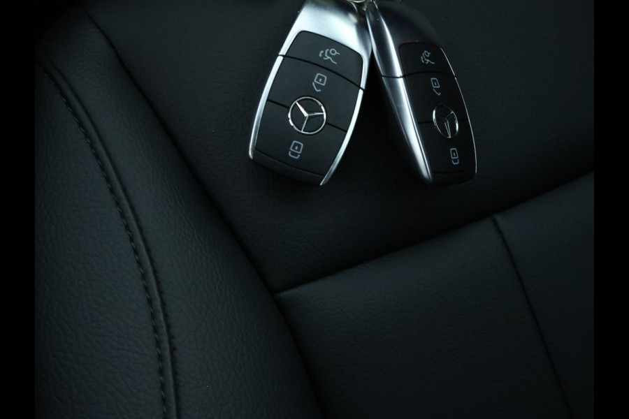 Mercedes-Benz CLA-Klasse 250 e Luxury Line | 5 spaaks lichtmetalen velgen | Navigatie MBUX | parking support met camera achter | Inclusief 24 maanden MB Certified garantie voor Europa.
