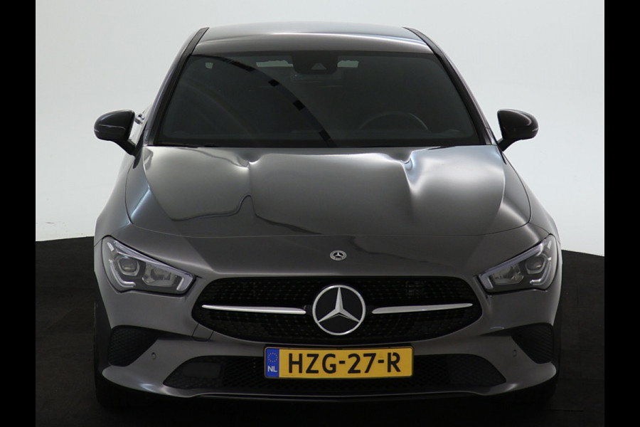 Mercedes-Benz CLA-Klasse 250 e Luxury Line | 5 spaaks lichtmetalen velgen | Navigatie MBUX | parking support met camera achter | Inclusief 24 maanden MB Certified garantie voor Europa.