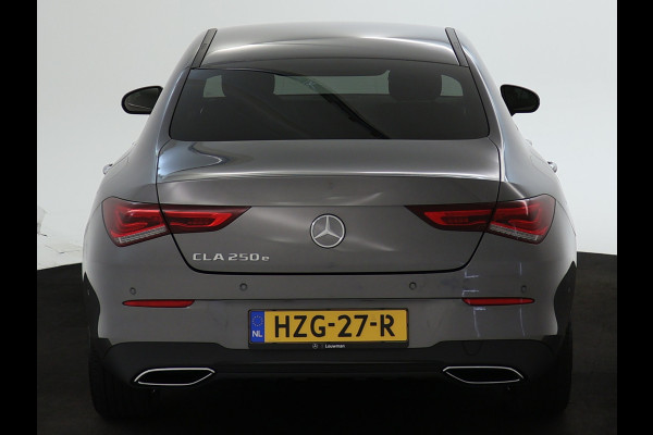 Mercedes-Benz CLA-Klasse 250 e Luxury Line | 5 spaaks lichtmetalen velgen | Navigatie MBUX | parking support met camera achter | Inclusief 24 maanden MB Certified garantie voor Europa.