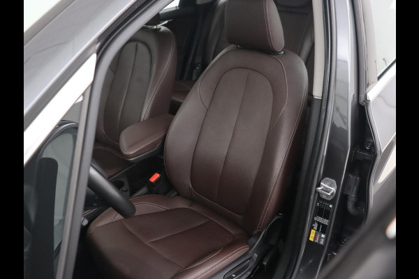 BMW 2 Serie Active Tourer 225xe iPerformance Luxury Line | Panoramadak | Leder  | Head-Up | Camera | Keyless | Navigatie | Park Assist | Adaptief LED