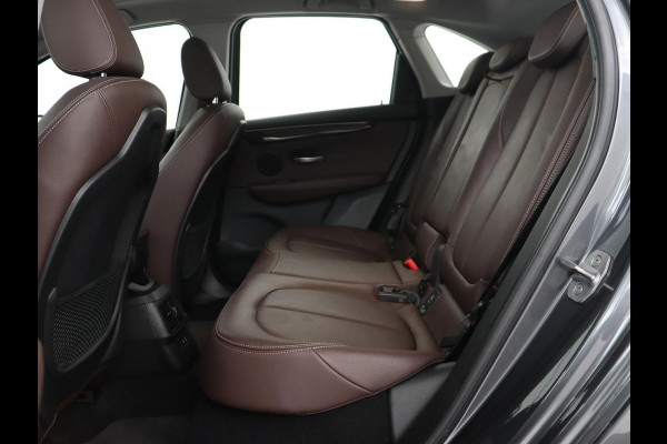 BMW 2 Serie Active Tourer 225xe iPerformance Luxury Line | Panoramadak | Leder  | Head-Up | Camera | Keyless | Navigatie | Park Assist | Adaptief LED